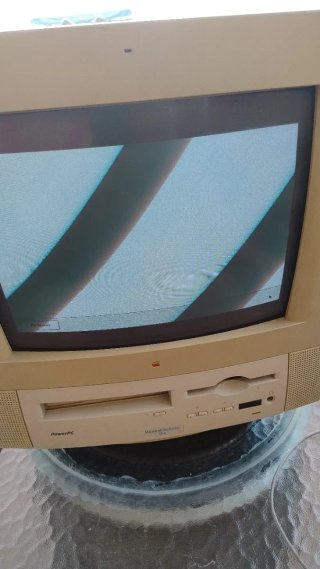 Apple Macintosh Performa 5260 (PowerPC)