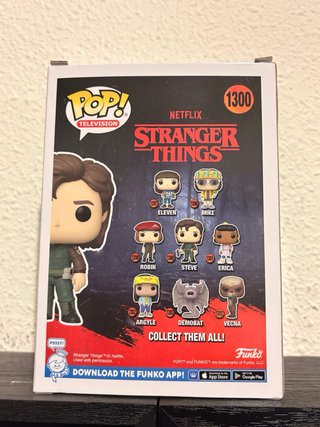Funko Pop Steve Stranger Things 1300