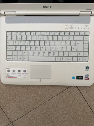 Ordenador Sony VAIO Blanco con Cargador