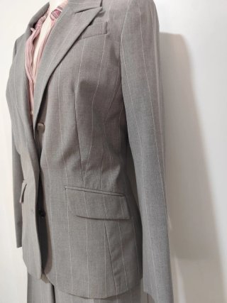 Conjunto traje chaqueta , pantalón y blusa