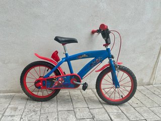 Bicicleta Spiderman 16 azul y roja