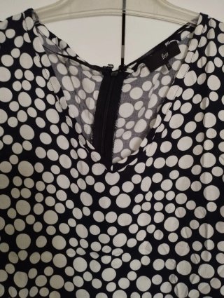 Vestido sin estrenar manga corta con etiqueta