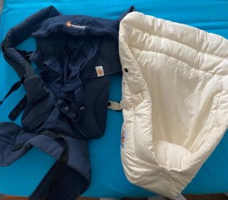 Mochila Ergobaby con reductor para recién nacido