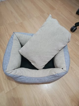 Cama para perro cuadrada
