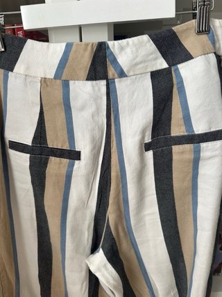 Traje de lino a rayas para mujer