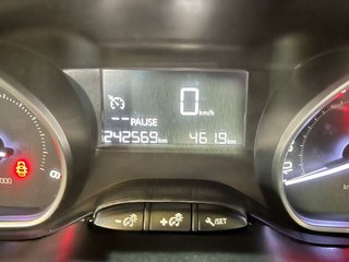 Peugeot 208 5P STYLE 1.6 BlueHDi 55KW (75CV)