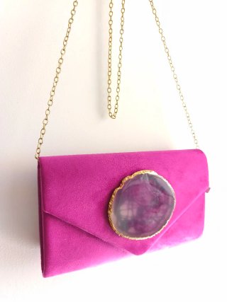 Bolso de fiesta fucsia con piedra