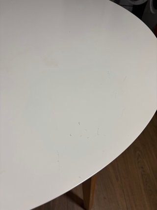 Mesa redonda blanca Ø105cm con patas madera