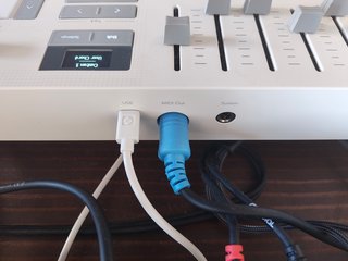 Novation Launchkey 49 MK4 Blanco