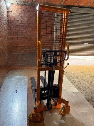 Apilador manual Ayerbe