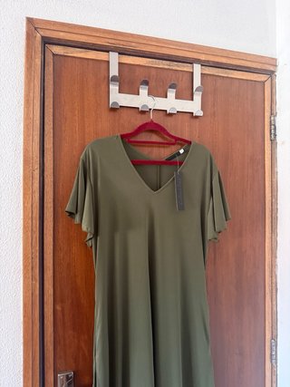 Vestido verde caqui mulher