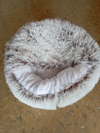 Cama Cueva para Gatos Gris y Blanca