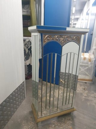 Mueble auxiliar cristal