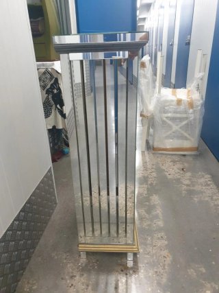 Mueble auxiliar cristal