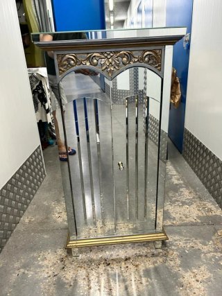 Mueble auxiliar cristal