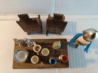 Soldado medieval, mesa y accesorios
