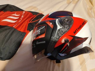 Casco de moto MT Helmets