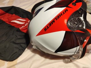 Casco de moto MT Helmets