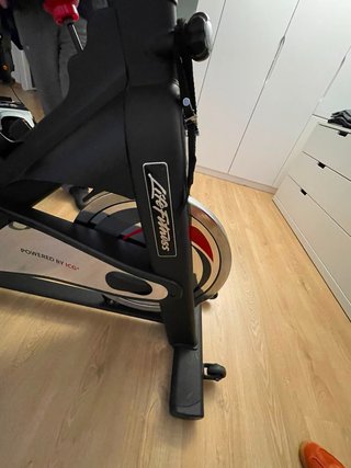 Bicicleta Spinning Life Fitness IC1