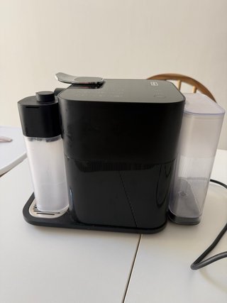 Cafetera Nespresso Gran Lattissima Negra