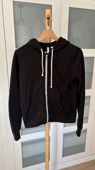 Chaqueta con cremallera H&M negra