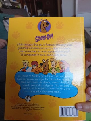 Dos libros de scooby-doo