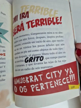 La invasión de los monstruos gigantes Superhéro...