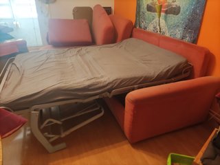 Divano letto chaise longue rosso morbido