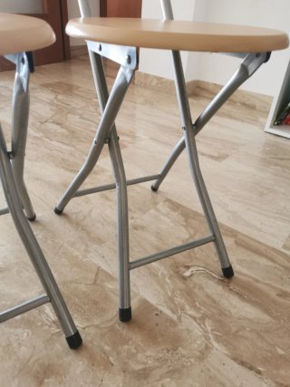 2 Sillas Plegables plástico y Metal