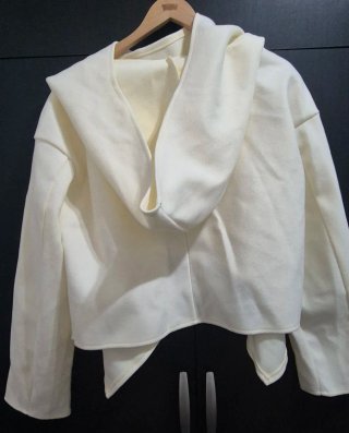 Chaqueta asimétrica