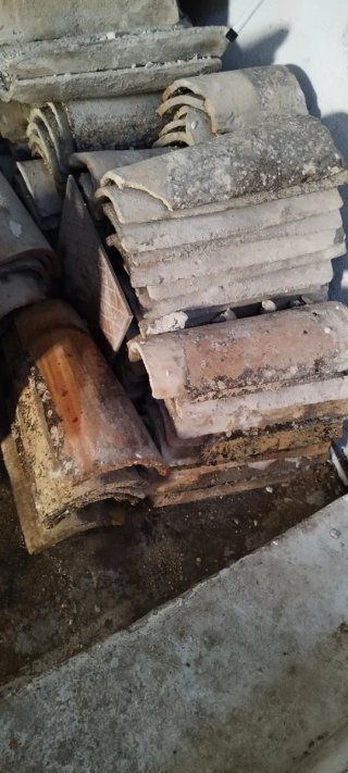 Tejas antiguas de barro