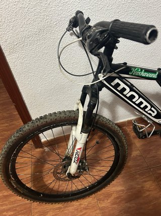 Bicicleta Moma Equinox Negra