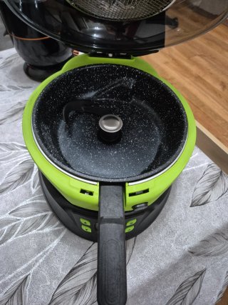 Freidora TurboCecofry 4D + Accesorios + Licuadora