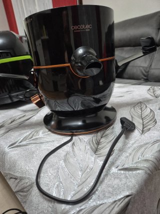 Freidora TurboCecofry 4D + Accesorios + Licuadora