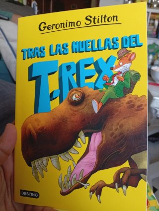 Libro tras las huellas del t-rex, Gerónimo Stilton