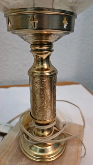 Pareja de lámparas de mesa doradas