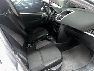 Peugeot 207 2010