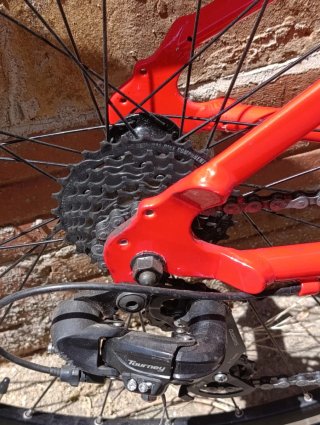 Bicicleta carretera B'TWIN roja niño