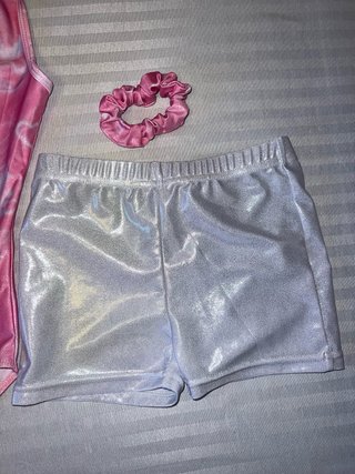 Maillot rítmica niña con goma y pantalón corto