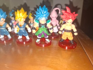 Lotto 16 Mini Figure Dragon Ball 6cm