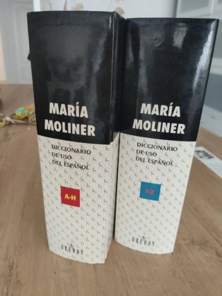 Diccionario del uso del español. María Moliner