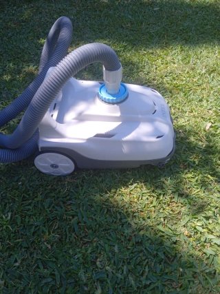 Robot Limpiafondos Piscina Desmontable