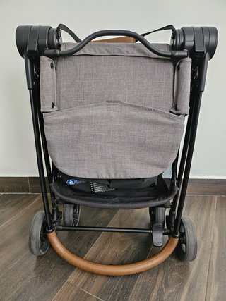 Nuna Ixxa Silla de Paseo y Capazo Gris