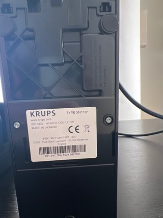 Cafetera Nespresso Essenza Mini Negra