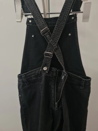 Peto vaquero pitillo H&M negro 38