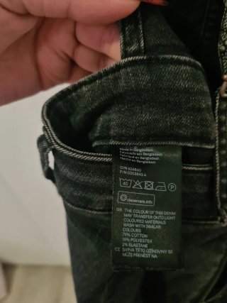 Peto vaquero pitillo H&M negro 38
