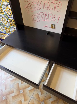 Escritorio IKEA MICKE Negro