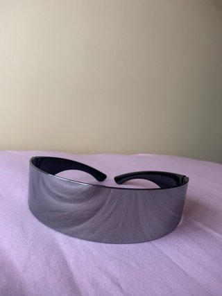 Gafas de sol futuristas
