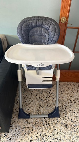 Trona Joie para bebé