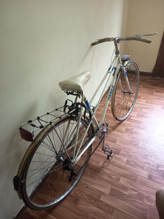 Bicicleta antigua Golbea
